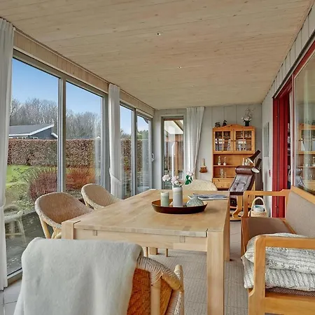 3 Bedroom Lovely In Bjert 別荘 Binderup Strand